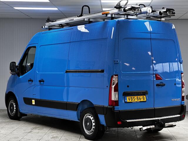 Renault MASTER T35 2.3 dCi L2H2/ Zij-Schuifdeur R+L/ Trekhaak/ Imperiaal/ Camera/ Airco/ Bluetooth/ Multi.LEDER.Stuur/ Elek.Pakket/ C.V.Afstand/ PDC Achter.