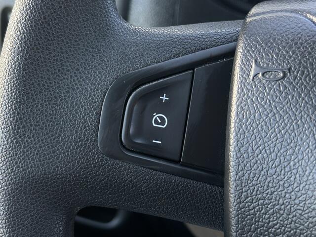 Renault MASTER 2.3 dCi 131 PK E6 / L1H2 / TREKHAAK / 1e EIG. / AIRCO / CRUISE / NAVI / BLUETOOTH / 3-ZITS