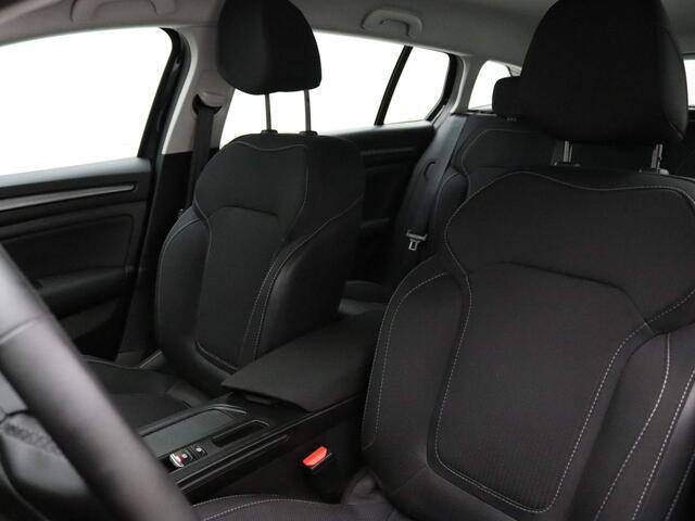 Renault MEGANE Estate E-Tech Plug-In Hybrid 160pk Business Zen Airco | Cruisecontrol | Navi | Parksens. v+a