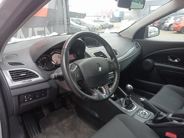 Renault MEGANE Estate 1.2 TCe Limited | Nieuw binnen | Cruise | BT | Navi |