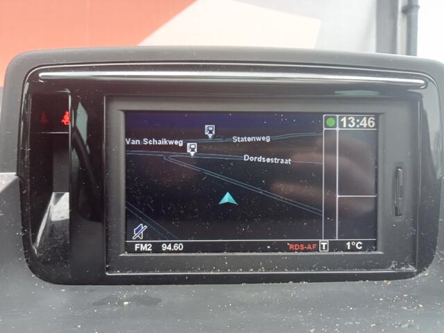 Renault MEGANE Estate 1.2 TCe Limited | Nieuw binnen | Cruise | BT | Navi |