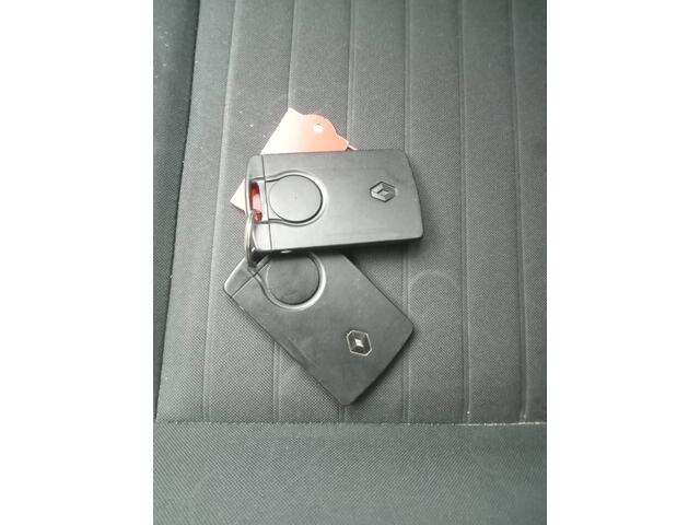 Renault MEGANE Estate 1.2 TCe Limited | Nieuw binnen | Cruise | BT | Navi |