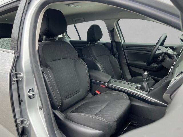 Renault MEGANE Estate 1.3 TCe Limited