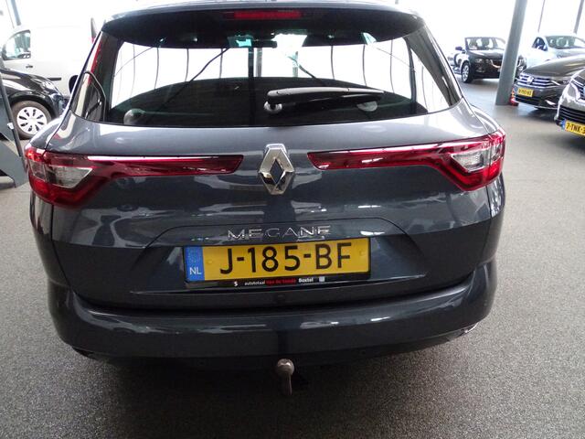 Renault MEGANE Estate 1.3 TCe Limited 141PK, 1700Kg trekgew.