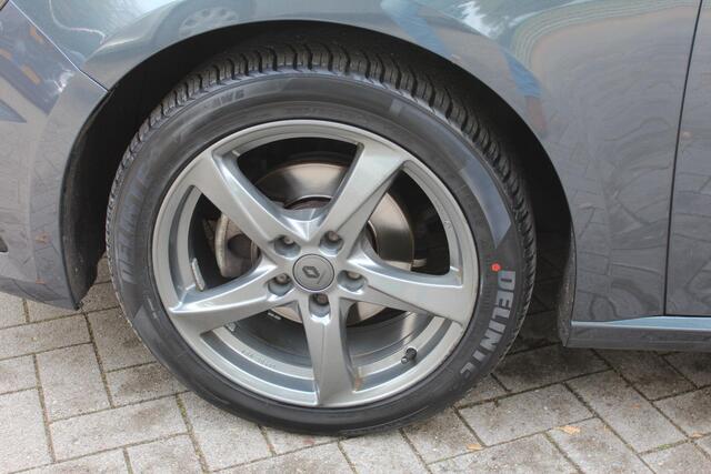 Renault MEGANE Estate 1.3 TCe Intens 140 pk Navigatie, Cruise control, stoel/stuur verw., Clima,17LMV