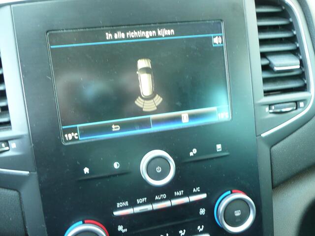 Renault MEGANE Estate TCe 130 Limited PARK ASSIST A./ LM VELGEN/ R-LINK NAVIGATIE/ APPLE CAR PLAY/ANDROID AUTO/ CLIMATE- EN CRUISE CONTROLE/ ETC... DEALER ONDERHOUDEN! RIJKLAAR!