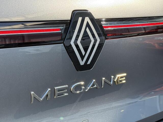 Renault MEGANE E-Tech comfort range iconic 60 kWh | Camera | Winterpack | Harman&Kardon | Leder | Digitale Binnenspiegel