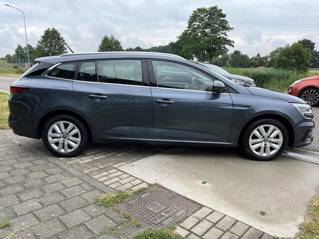 Renault MEGANE Estate 1.6 E-Tech Plug-In Hybrid 160 Business / Automaat / Apple Carplay - Android Auto / PDC V+A / Keyless / Climate /