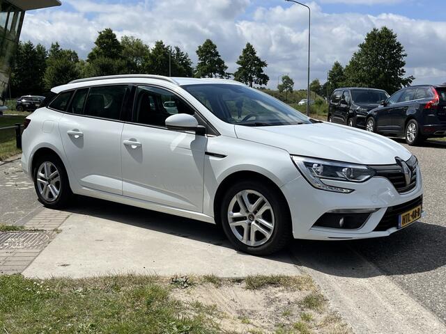 Renault MEGANE Estate 1.3 TCe 140 PK Business / Dealer onderhouden / Apple Carplay - Android Auto / Stoelverw. Climate / PDC V+A /