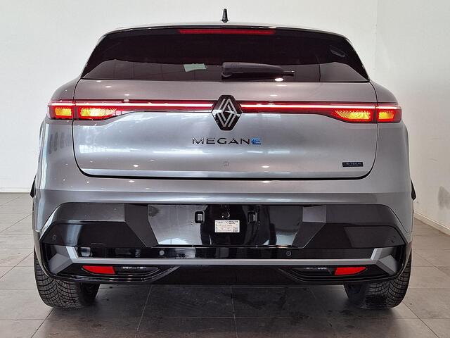 Renault MEGANE E-Tech Esprit Alpine 220 Comfort Range 60 kWh | All season banden | Pack Driving & Sound | Van: ¤ 42.609,- nu rijklaar voor: ¤ 39.609,-