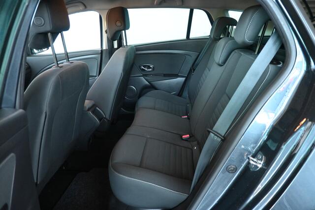 Renault MEGANE Estate 1.2 TCe Limited NAP! Ecc Navigatie Goed Onderhouden! Inruil Mogelijk!