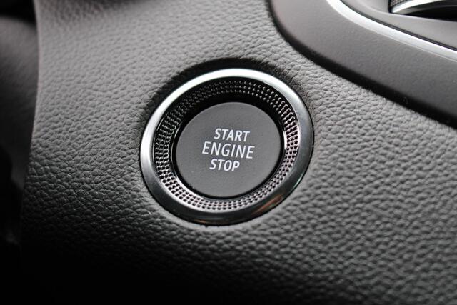 Renault MEGANE Estate 1.3 TCe 140 Techno | Stoel + Stuurverwarming | Dodehoekdetectie | Adaptive Cruisecontrol | Parkeersensoren | Apple Carplay/ Android Auto | Keyless Entry