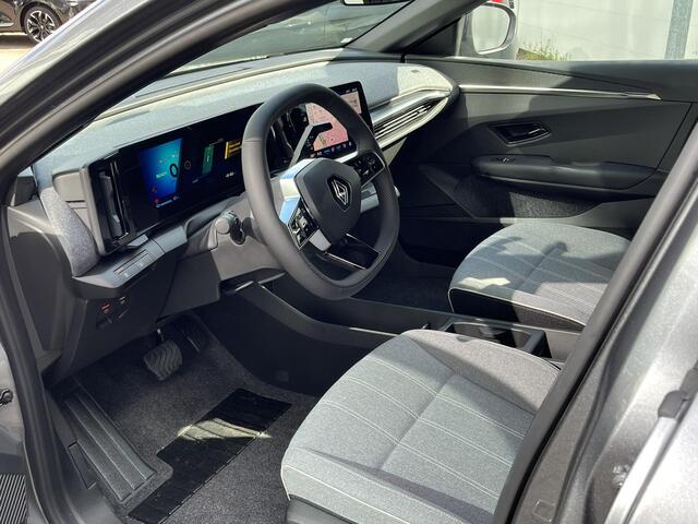 Renault MEGANE E-Tech comfort range Evolution 60 kWh | Google Navigatie | Verwambare voorstoelen en stuurwiel |