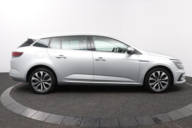 Renault MEGANE Estate E-Tech 1.6 Plug-In Hybrid 160 Techno