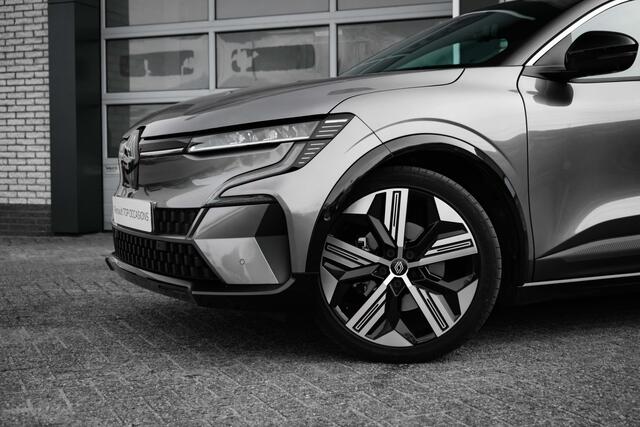 Renault MEGANE E-Tech EV60 Optimum Charge Iconic | lederen bekleding | Harman Kardon audio | elektrisch stoelverstelling | incl. Bovag rijklaarpakket met 12 maanden garantie |