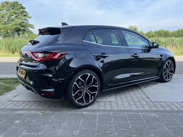 Renault MEGANE 1.8 TCe 280 PK RS / Automaat / Alcantara / 4-Control / Stoelverw. / Camera / PDC V+A / Apple Carplay - Android Auto / Keyless / 19'' LMV /