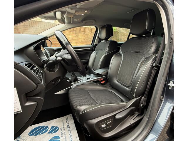 Renault MEGANE 1.3 TCE BOSE 140PK Massagestoel Keyless DAB