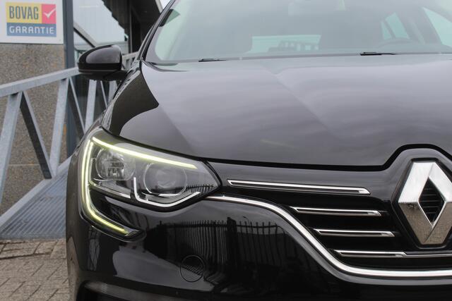 Renault MEGANE Estate 1.5 dCi Bose Navigatie/Achteruitrijcamera/Parkeersensoren rondom/Dodehoek detectie/Park assist/Climate control/Cruise control/Trekhaak/Bluetooth/17'' Lichtmetalen velgen.