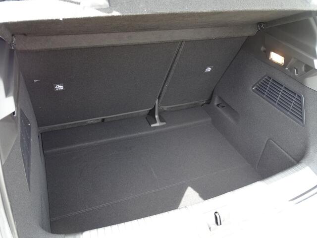 Renault MEGANE E-Tech comfort range Techno 60 kWh | PACK WINTER TECHNO | PACK ADVANCED DRIVE ASSIST & AUGMENTED VISION | ELEK. VERW. STUURWIEL | Demo 10-2025 Leverbaar