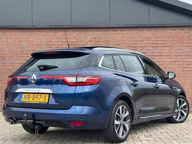Renault MEGANE Estate 1.2 Bose | NL-AUTO! | PANO! | LEDER!