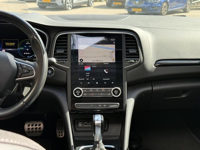 Renault MEGANE Estate 1.6 Plug-In Hybrid 160PK R.S. Line | NAP | Bose Audio | Elektrische glazen shuif-kantel dak | Heads-up display | DAB | Achteruitrijcamera | LED | 18'' lichtmetaal |