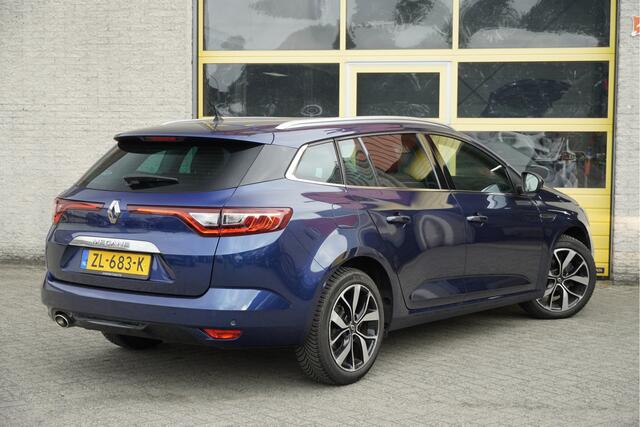 Renault MEGANE Estate 1.3 TCe 141PK! Bose BJ2019 Lmv 17" | Led | Pdc | Keyless entry | Achteruitrijcamera | Dashboard verlichting | Groot navi | Climate control | Cruise control | Extra getint glas