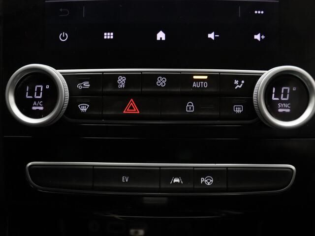 Renault MEGANE Estate E-Tech Plug-In Hybrid 160pk Intens Automaat Head-Up | Camera | Cruise | Navi | Parkeersens. v+a | Trekhaak