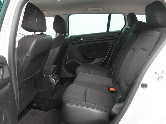 Renault MEGANE Estate 1.3 TCe Limited - 200PK - Cruise Control - Navigatie