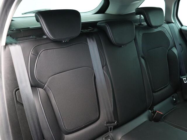 Renault MEGANE Estate TCe 140pk Techno | Stoel- en stuurverwarming | Automatisch inparkeren | Parkeersensoren rondom | Dodehoekdetectie |