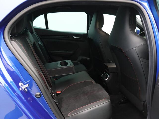 Renault MEGANE TCe 160pk R.S. Line | Head up display | Digitale cockpit | Parkeersensoren rondom | Trekhaak | Stoelverwarming |