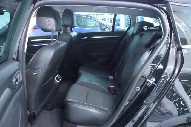 Renault MEGANE Estate 1.3 TCe 140 Techno | Camera | Trekhaak | AppleCarplay AndroidAuto | Parkeerassistent | Climate control |