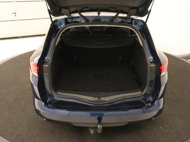 Renault MEGANE 1.3 TCe Business Zen | Trekhaak | Camera | Carplay | Keyless | Navigatie | Full LED | Parkeerhulp | Cruise control | Climate control