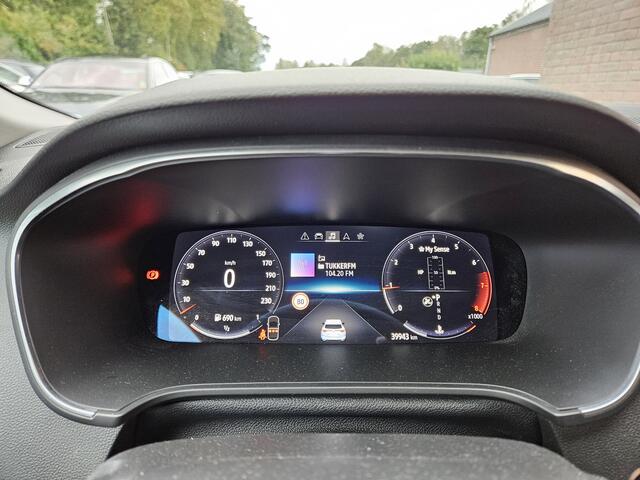 Renault MEGANE Estate 1.3 TCe 140 Techno