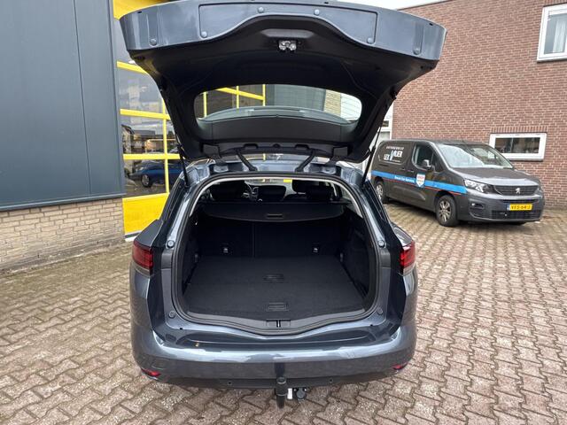 Renault MEGANE Estate 1.3 TCe 140 Equilibre 12 Maanden BOVAG garantie