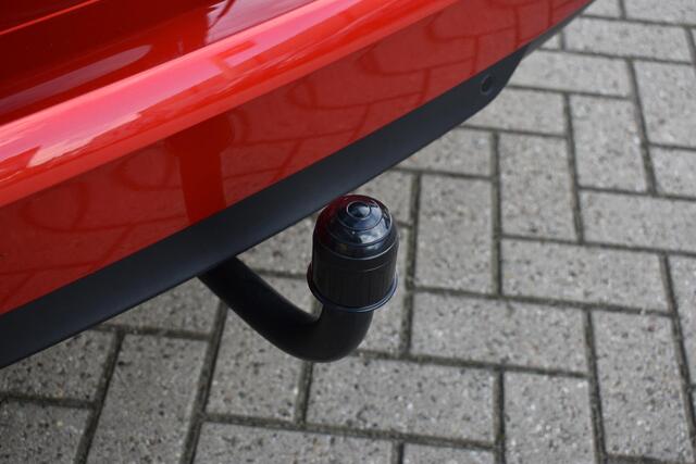 Renault MEGANE Estate TCe 140 EDC Techno | AUTOMAAT | TREKHAAK | CAMERA | NAVI | CRUISE CONTROL | CLIMATE CONTROL | ALL-SEASONBANDEN | PDC | LMV