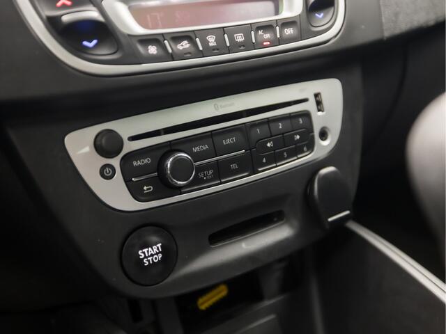 Renault MEGANE Estate 1.2 TCe Limited Sport (NAVIGATIE, CLIMATE, GETINT GLAS, CRUISE, SPORTSTOELEN, LM VELGEN, PARKEERSENSOREN, ARMSTEUN, NIEUWE APK, NIEUWSTAAT)