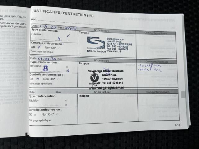 Renault MEGANE Estate 1.3 TCe Bose / Camera / Stoelverw. / Apple Carplay-Android Auto / PDC V+A / Keyless / Climate / 17'' LMV /