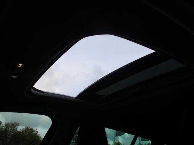 Renault MEGANE Estate 1.3 TCe R.S. Line | ELEKTRISCH SCHUIFDAK | TREKHAAK | NAVIGATIE | ACHTERUITRIJCAMERA |