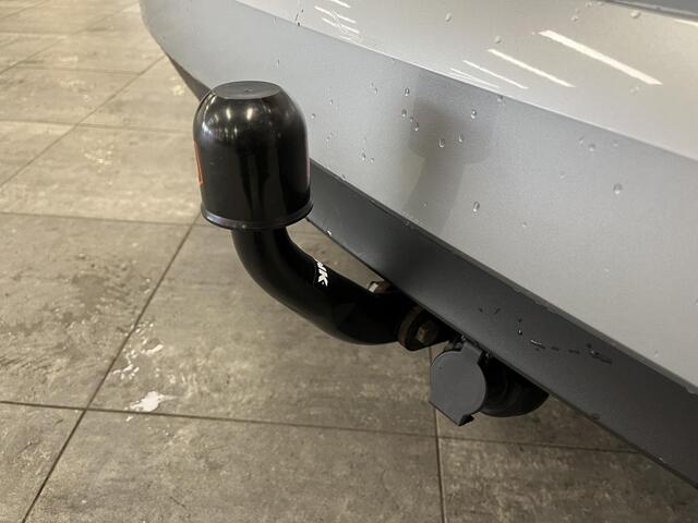 Renault MEGANE Estate 1.3 TCe 140 EDC Techno | Trekhaak | All-season banden | Dodehoek Detectie | Camera | Carplay