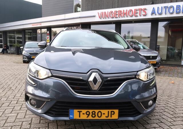Renault MEGANE Estate 1.3 TCe Limited 115 Pk Benzine * Navigatie * Trekhaak * Vierseizoenenbanden * Climate & Cruise Control * Keyless Entry & Start * Vingerhoets; Vierde Generatie Eersteklas Service !