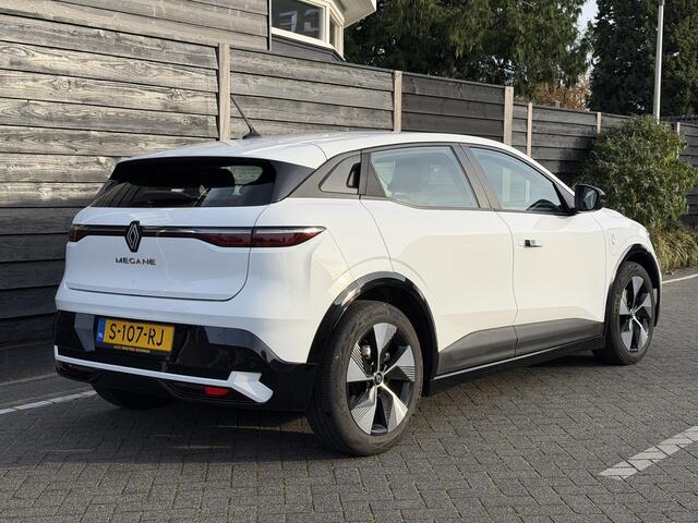 Renault MEGANE E-Tech EV60 Optimum Charge Equilibre 218PK Automaat Navigatie, Achteruitrijcamera, Keyless, Stoel & Stuurwielverwarming, Parkeersensoren Achter