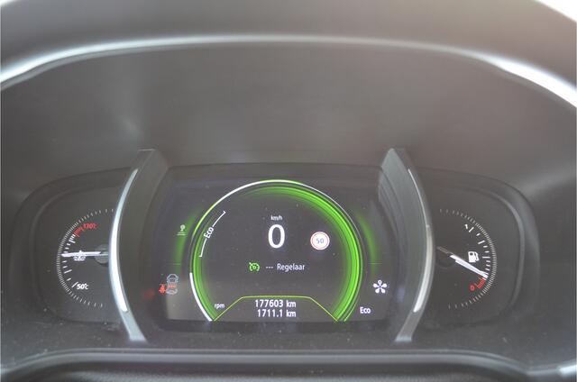 Renault MEGANE Estate 1.5 dCi Eco2 Limited Carplay | 16'' LMV | Navi | Cruise | NL auto