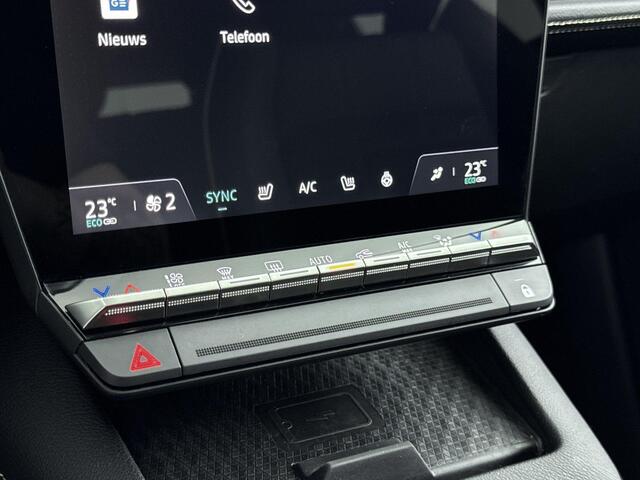 Renault MEGANE E-Tech EV60 220Pk Optimum Charge Iconic | Lederen bekleding | Elektrische Stoelen | Trekhaak | Stoel & Stuurverwarming | Parkeersensoren & Camera | Multisense | Privacy Glass | Harman Cardon Geluid | 450km WLTP |