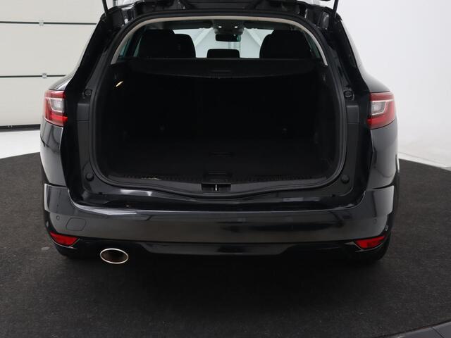 Renault MEGANE 1.3 TCe Limited | Automaat | Camera | Carplay | Navigatie | Keyless | Climate control | Bluetooth | 17'' | Cruise control