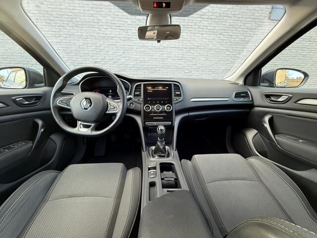 Renault MEGANE 1.3 TCe140 Equilibre