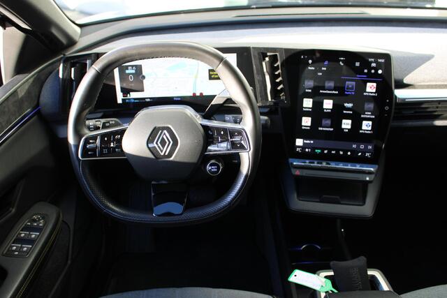 Renault MEGANE E-Tech EV60 Optimum Charge Techno All Season Banden | 360 Graden Camera | Adaptieve cruise control | Dodehoek detectie | Stoelverwarming