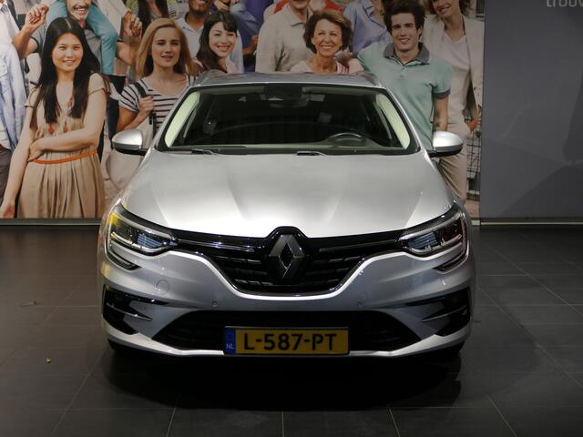Renault MEGANE Estate 1.3 TCe Intens *Allseasons & Trekhaak!* - LMV 17", camera, navi, cruise