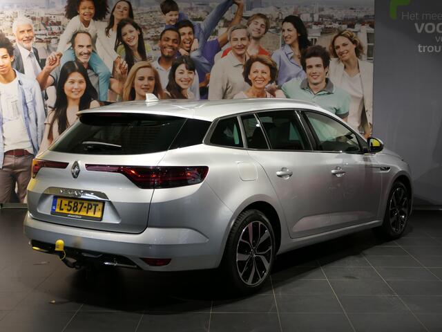 Renault MEGANE Estate 1.3 TCe Intens *Allseasons & Trekhaak!* - LMV 17", camera, navi, cruise