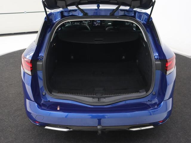 Renault MEGANE 1.3 TCe Intens | Automaat | Trekhaak | Camera | Head-Up | Half leder | Carplay | BOSE Sound | Full LED | Keyless | Climate control | Parkeerhulp | Cruise control