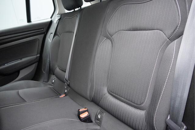 Renault MEGANE Estate 1.3 TCe Zen BJ2020 Led | Pdc | Navi | Trekhaak | App-Connect | Climate control | Cruise control | Getint glas